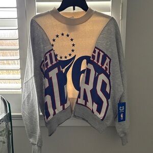 Women’s Philadelphia 76ers crew neck size small NWT